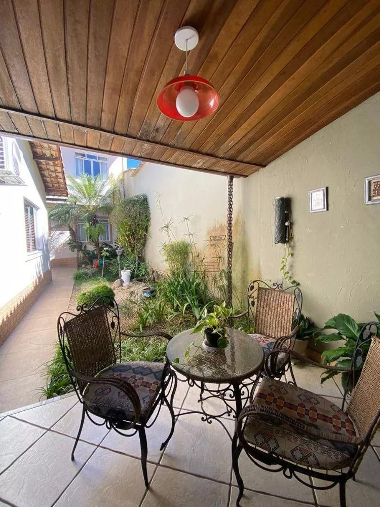 Casa, 3 quartos, 264 m² - Foto 2