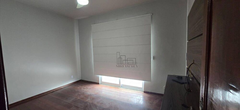Casa à venda com 3 quartos, 360m² - Foto 4