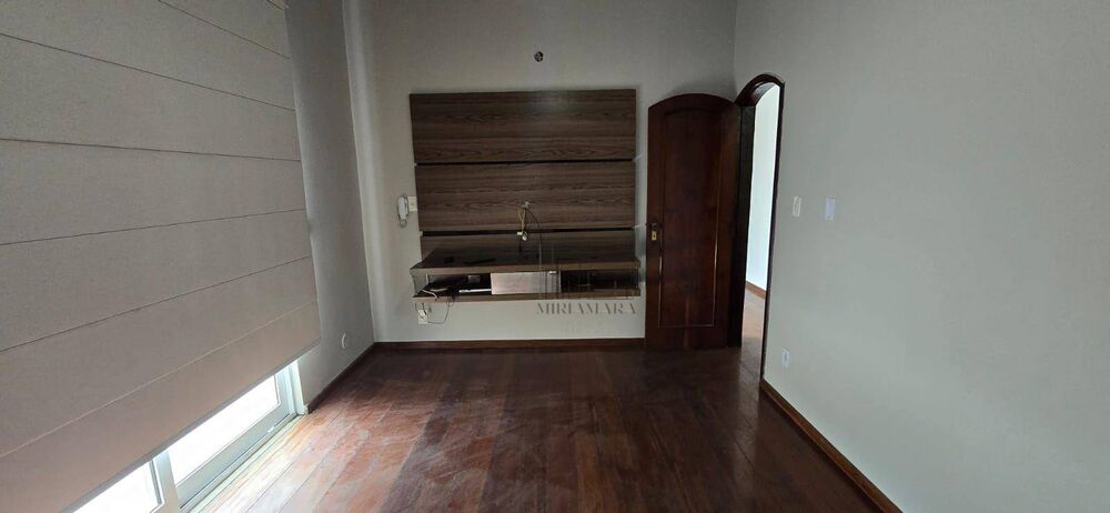 Casa à venda com 3 quartos, 360m² - Foto 10