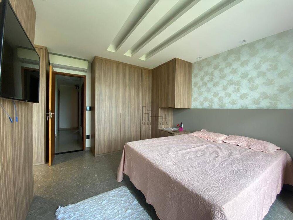 Casa, 3 quartos, 212 m² - Foto 4