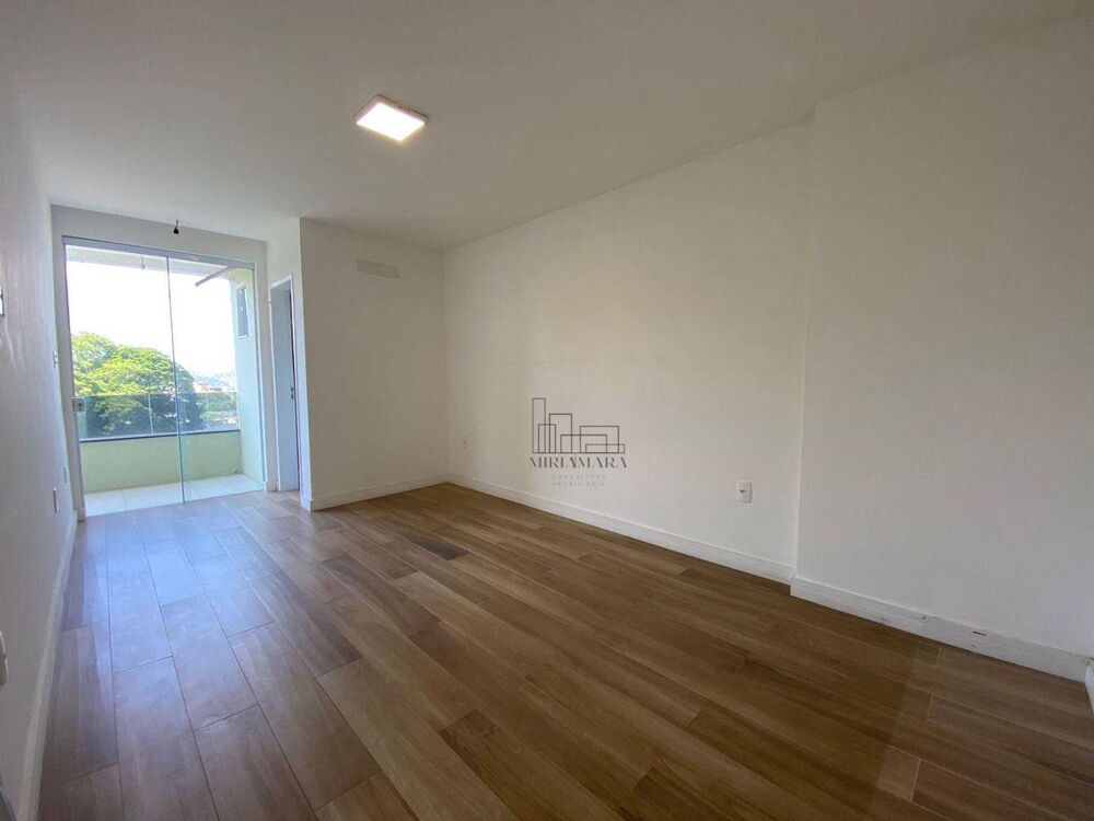 Apartamento à venda com 3 quartos, 170m² - Foto 4