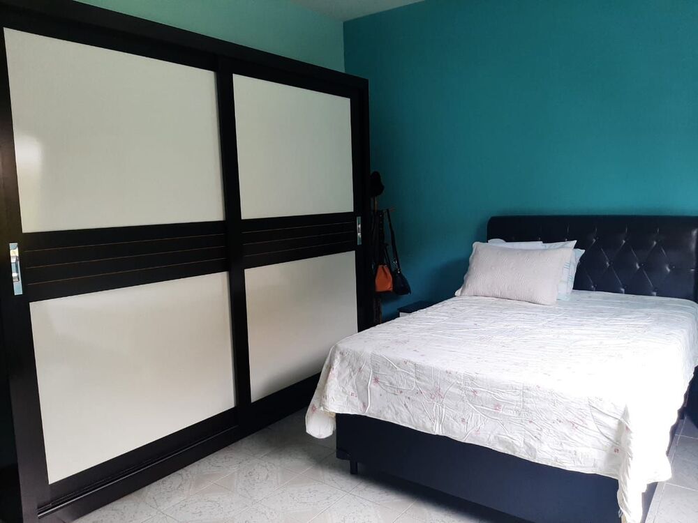Casa à venda com 4 quartos, 317m² - Foto 18