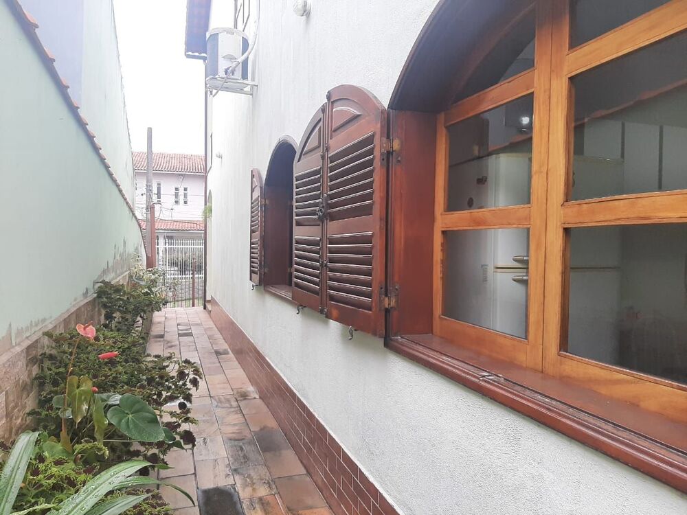 Casa à venda com 4 quartos, 317m² - Foto 25