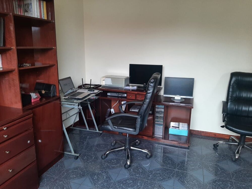 Casa à venda com 4 quartos, 317m² - Foto 21