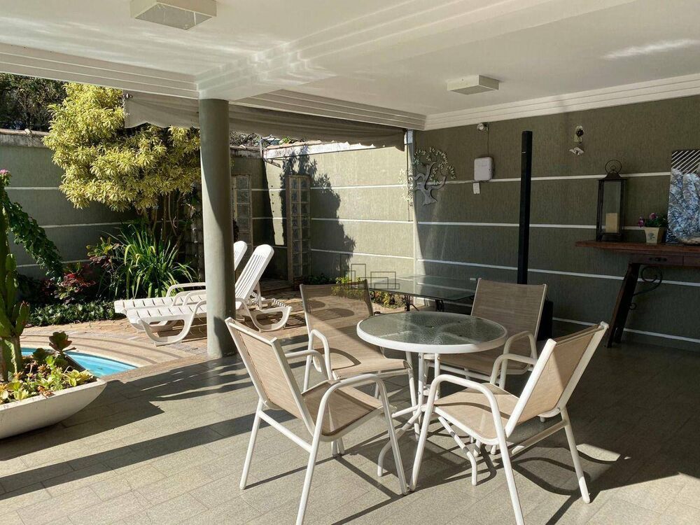 Casa à venda com 4 quartos, 362m² - Foto 7