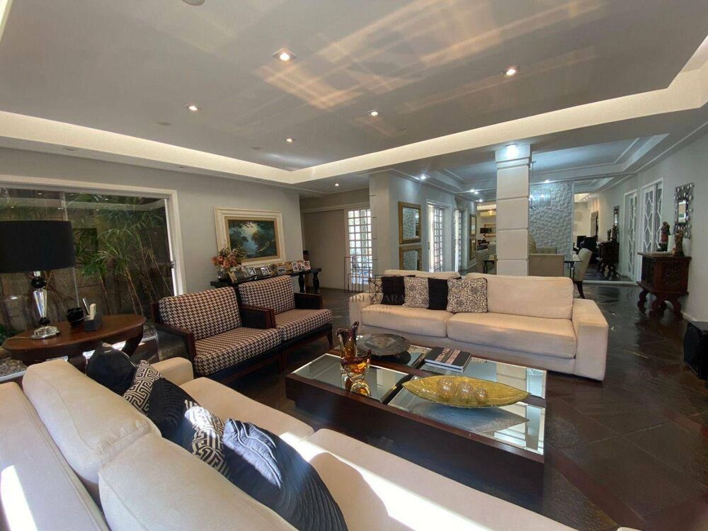 Casa à venda com 4 quartos, 362m² - Foto 1