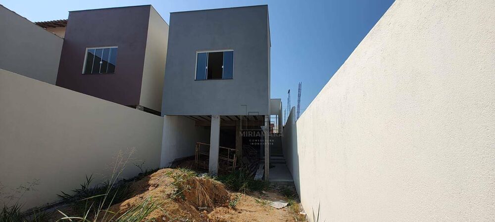 Casa à venda com 2 quartos, 64m² - Foto 12