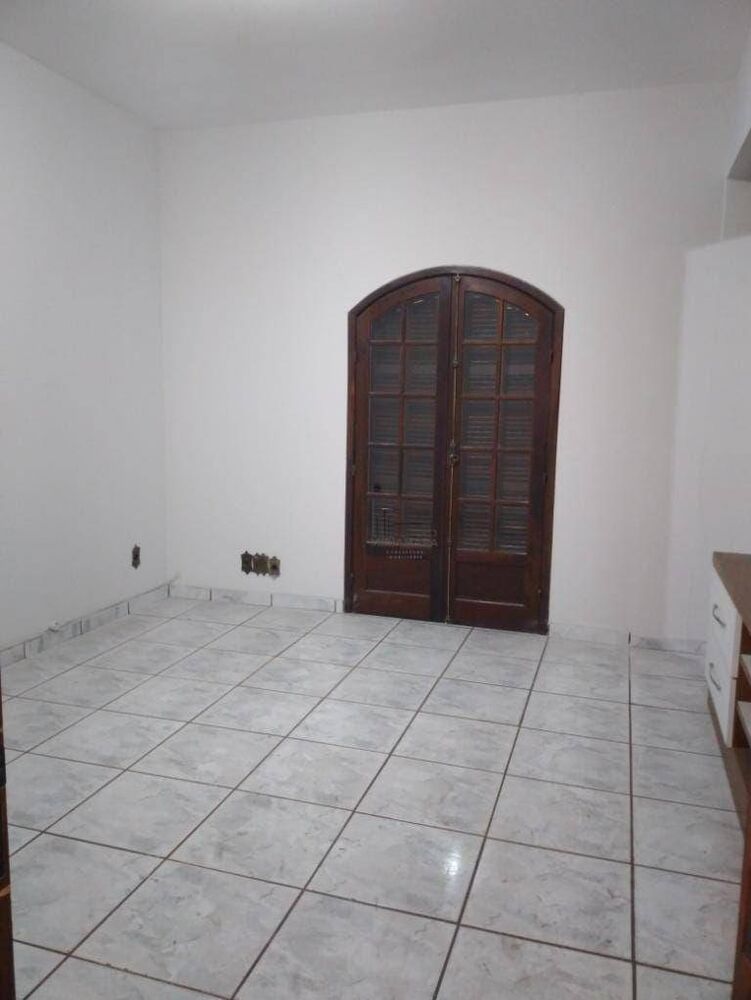 Casa à venda com 4 quartos, 310M2 - Foto 4