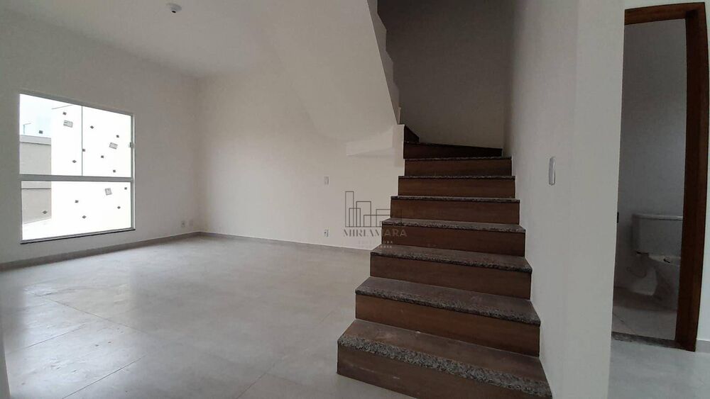 Casa à venda com 2 quartos, 134m² - Foto 2