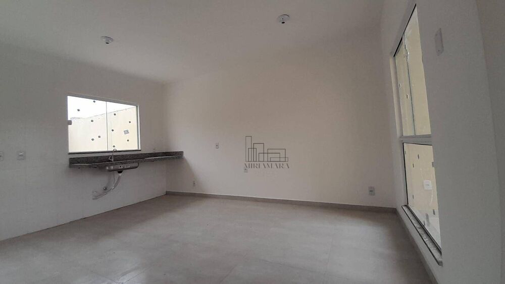 Casa à venda com 2 quartos, 134m² - Foto 3