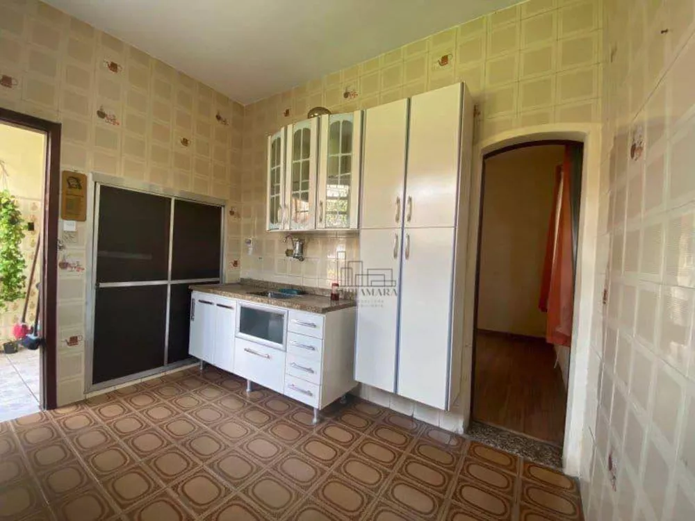 Casa, 6 quartos, 248 m² - Foto 9