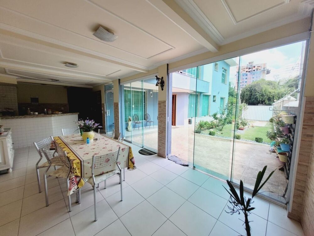 Casa à venda com 4 quartos, 226M2 - Foto 10