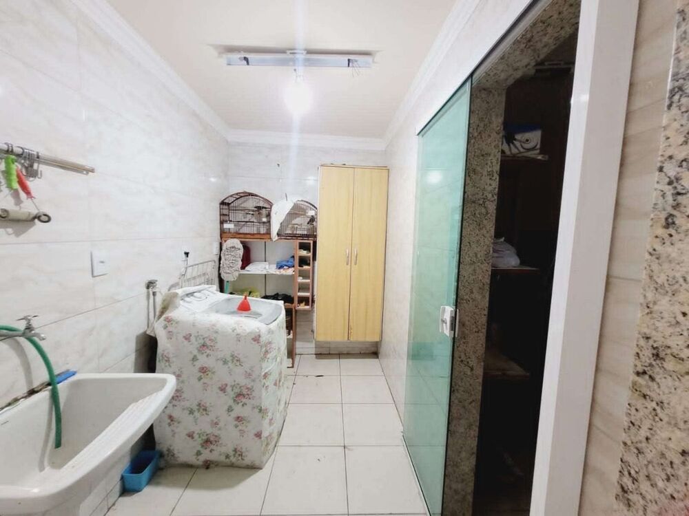 Casa à venda com 4 quartos, 226M2 - Foto 12