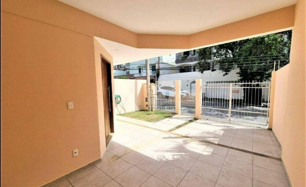 Casa à venda com 3 quartos, 170m² - Foto 4