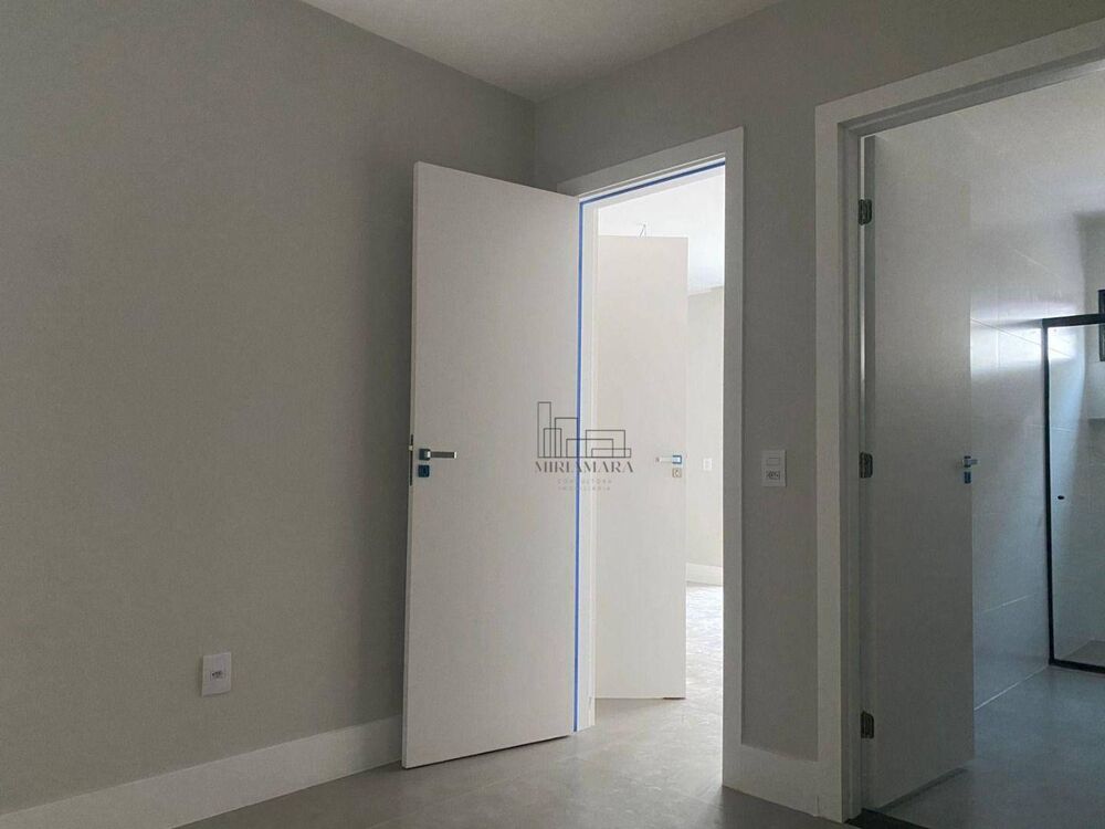 Casa à venda com 3 quartos, 205M2 - Foto 8