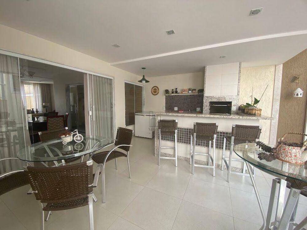 Casa à venda com 2 quartos, 204m² - Foto 5