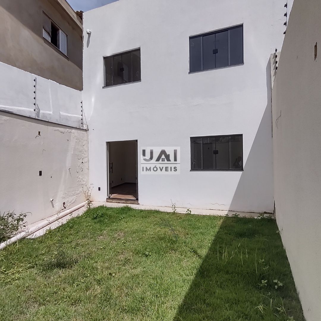 Sobrado à venda com 3 quartos, 120m² - Foto 14