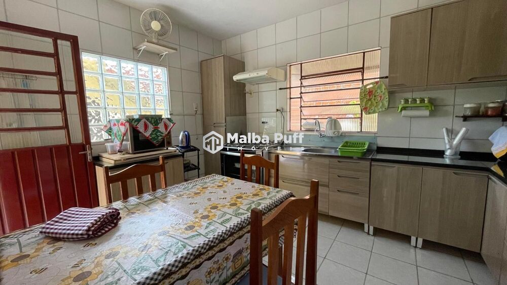 Casa, 5 quartos, 205 m² - Foto 3
