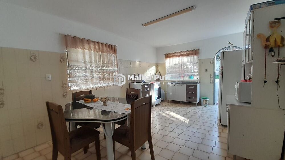Casa à venda com 3 quartos, 98m² - Foto 11