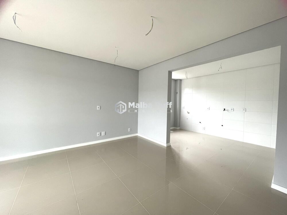 Apartamento à venda com 2 quartos, 74m² - Foto 3