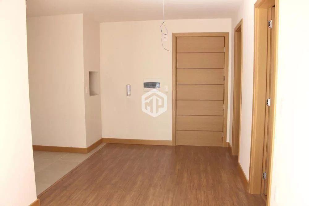 Apartamento à venda com 1 quarto, 35m² - Foto 2