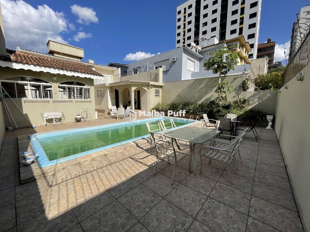 Casa, 3 quartos, 217 m² - Foto 1