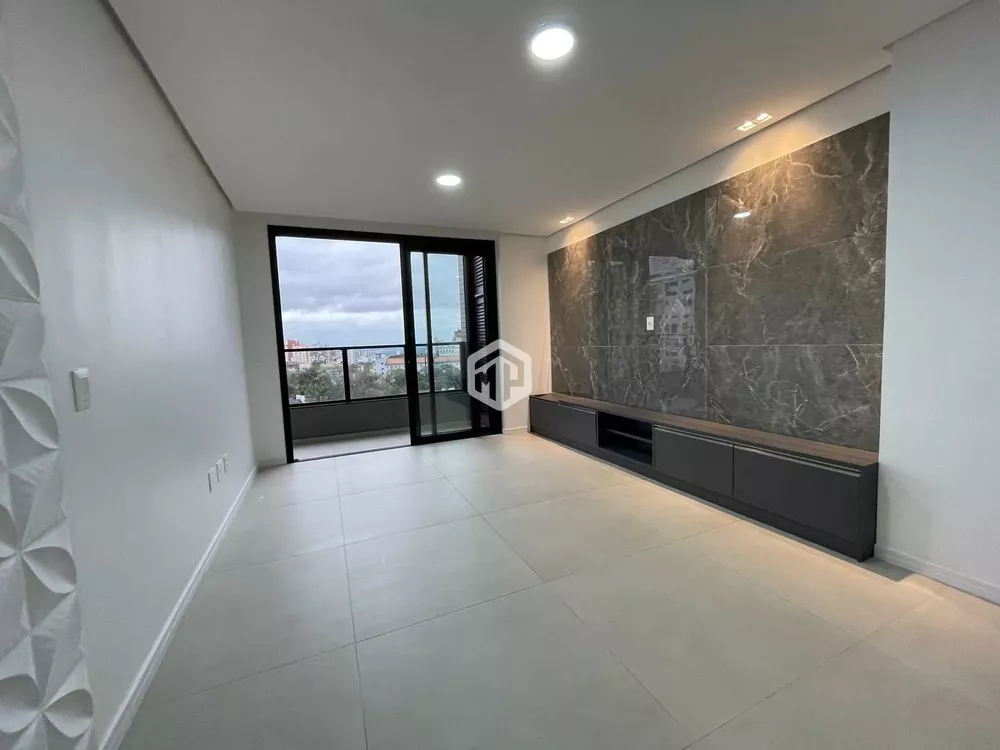 Apartamento à venda com 2 quartos, 121m² - Foto 3