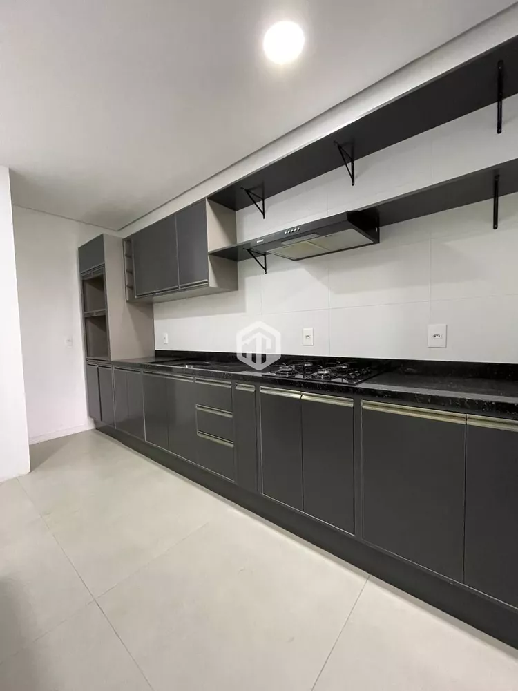 Apartamento à venda com 2 quartos, 121m² - Foto 4