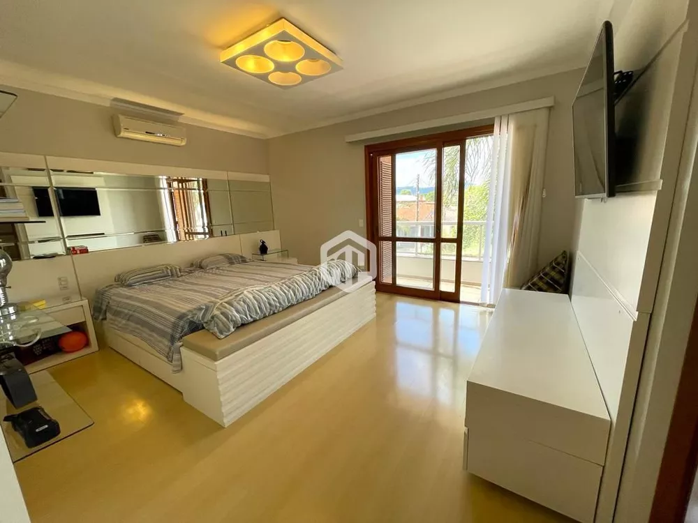 Casa à venda com 4 quartos, 339m² - Foto 16