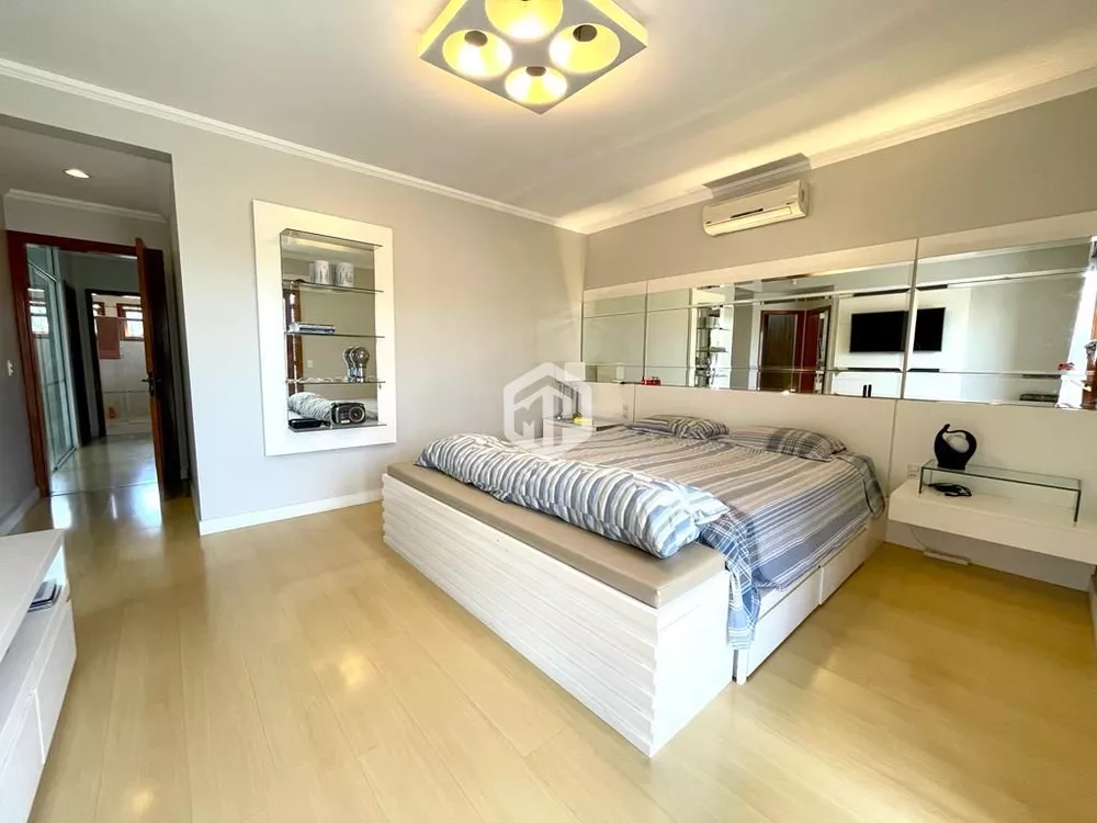 Casa à venda com 4 quartos, 339m² - Foto 17