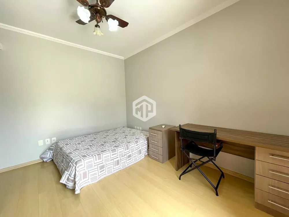 Casa à venda com 4 quartos, 339m² - Foto 26