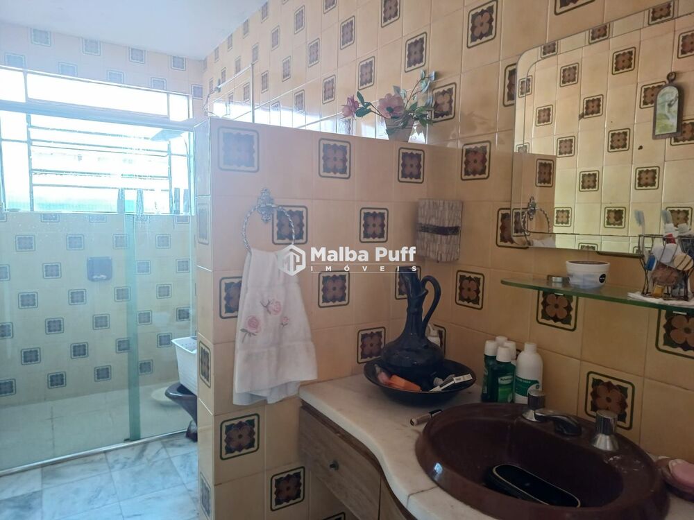 Casa à venda com 6 quartos, 400m² - Foto 13