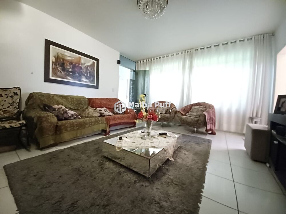 Casa à venda com 6 quartos, 400m² - Foto 4