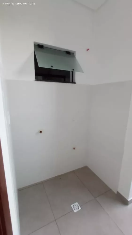 Casa à venda com 3 quartos, 77m² - Foto 2