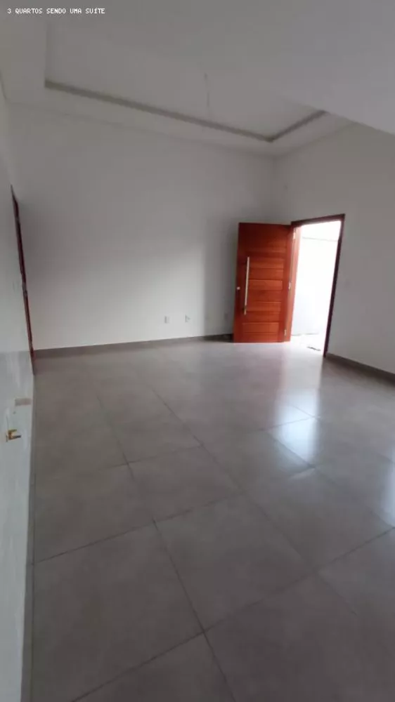 Casa à venda com 3 quartos, 77m² - Foto 3