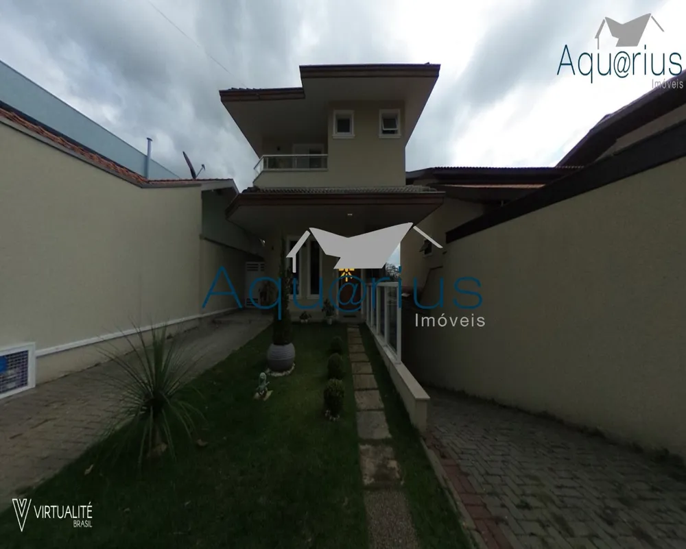Casa, 3 quartos, 292 m² - Foto 1