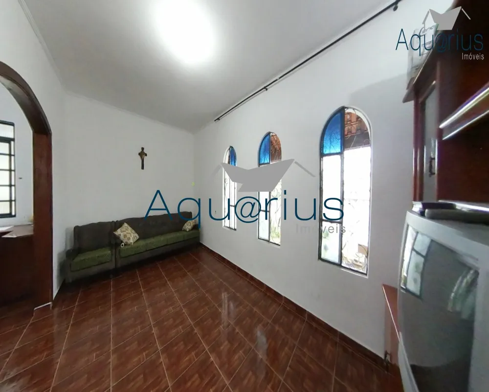 Casa, 4 quartos, 197 m² - Foto 2