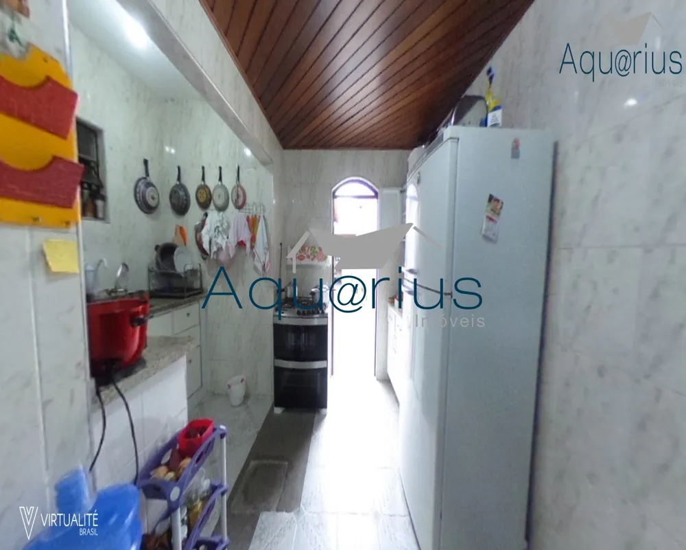 Casa, 3 quartos, 189 m² - Foto 2
