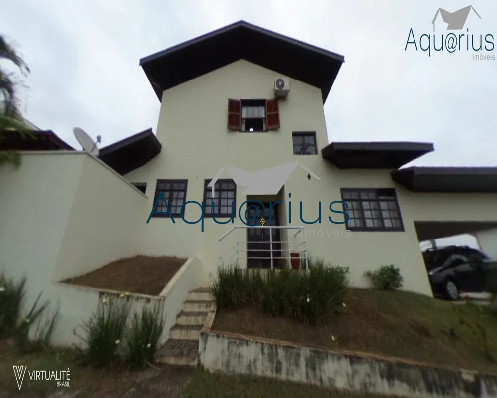 Casa, 3 quartos, 294 m² - Foto 1