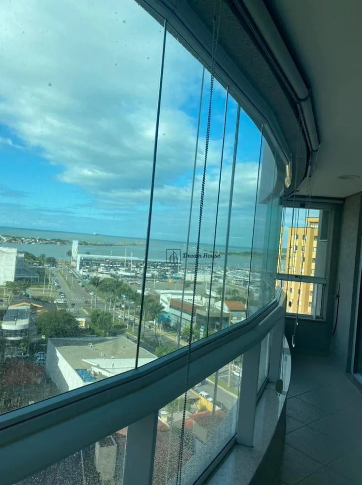 Apartamento, 3 quartos, 191 m² - Foto 3