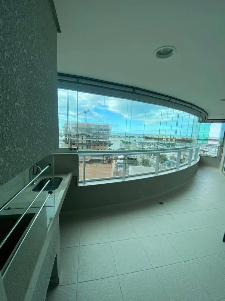 Apartamento, 3 quartos, 191 m² - Foto 2