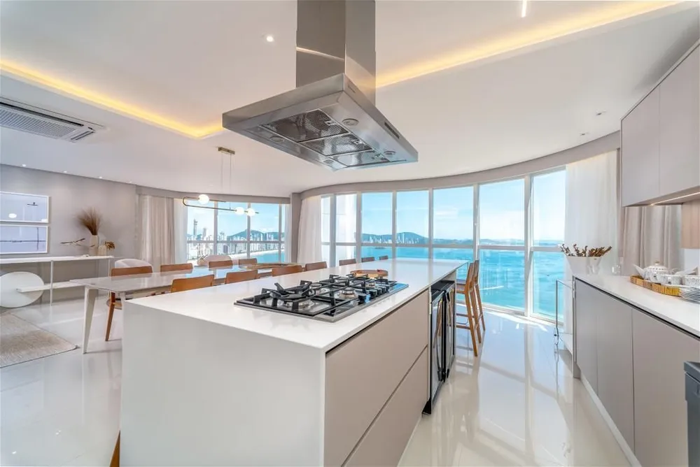 Apartamento, 4 quartos, 238 m² - Foto 1