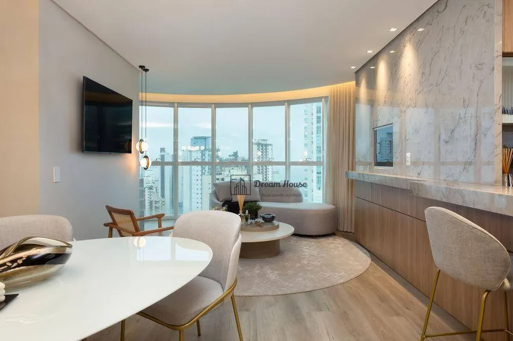 Apartamento, 3 quartos, 137 m² - Foto 2