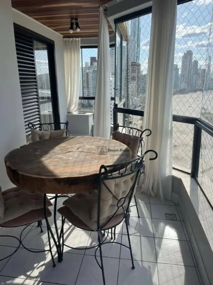 Apartamento, 2 quartos, 198 m² - Foto 1