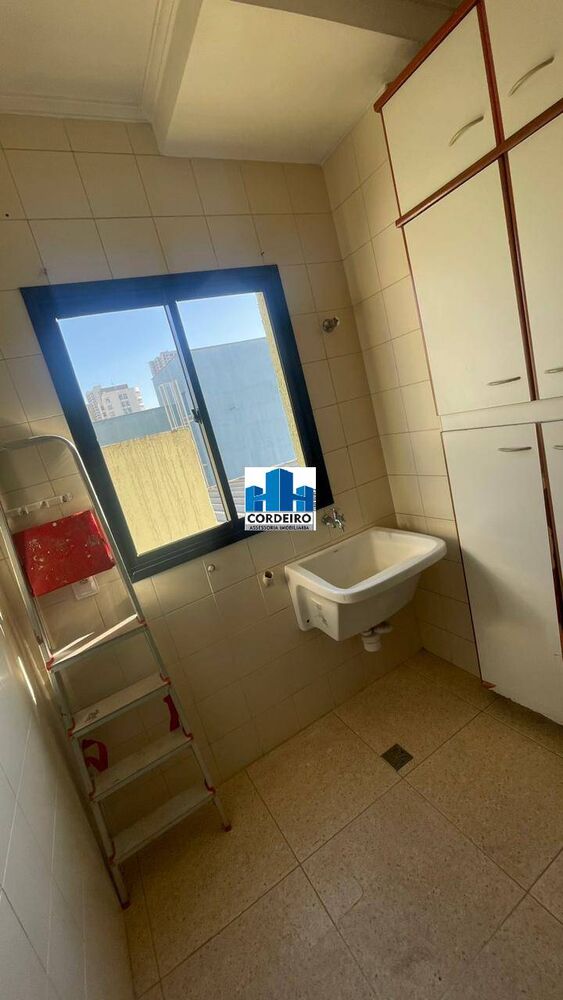 Apartamento para alugar com 3 quartos, 98m² - Foto 8