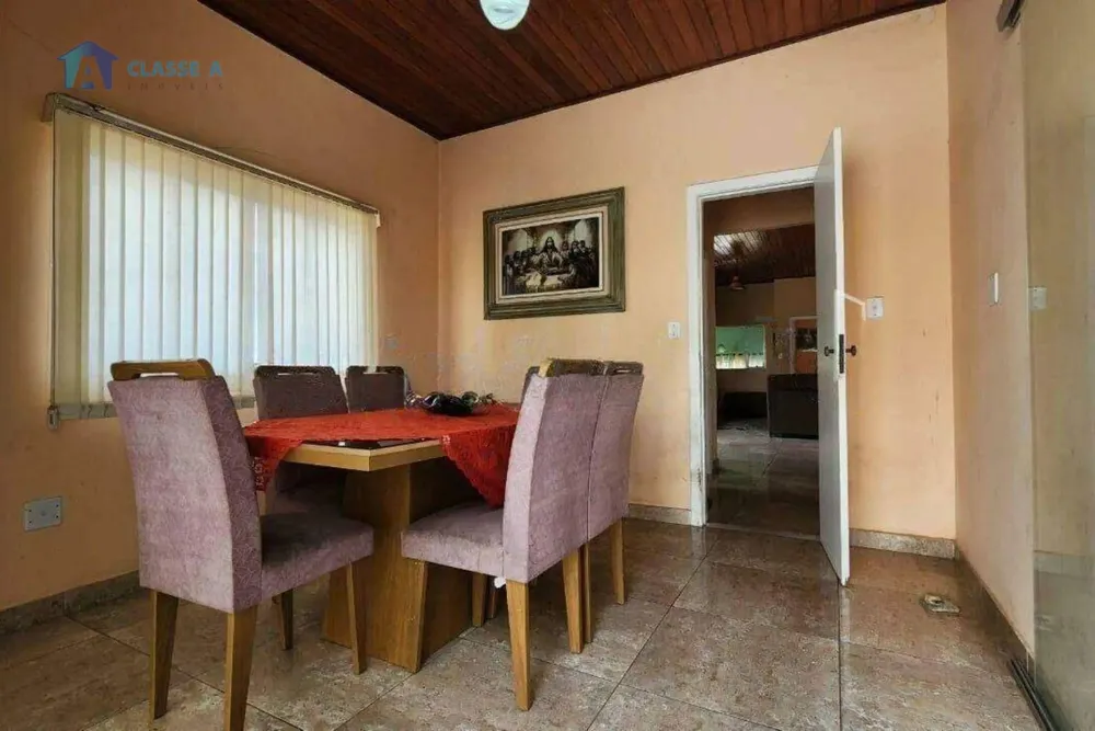 Casa, 5 quartos, 310 m² - Foto 2