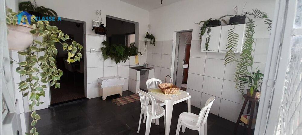 Casa, 3 quartos, 161 m² - Foto 1