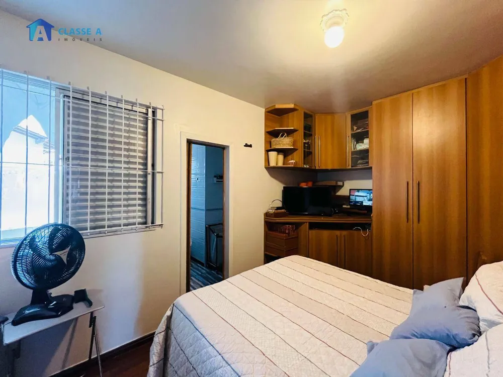 Casa, 3 quartos, 232 m² - Foto 1