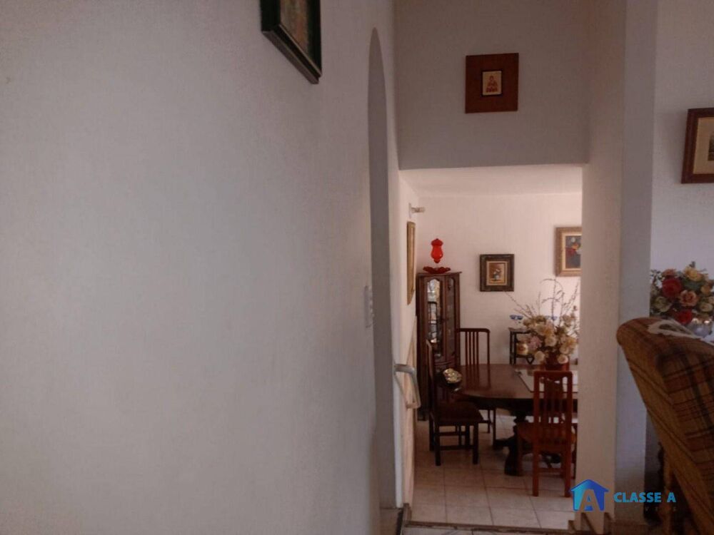 Casa, 5 quartos, 209 m² - Foto 3