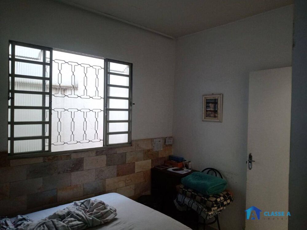 Casa, 5 quartos, 209 m² - Foto 4